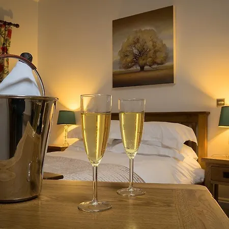 宾馆 The Horseshoe Country