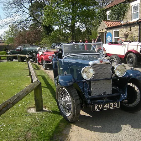 宾馆 The Horseshoe Country