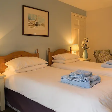 The Horseshoe Country Pickering